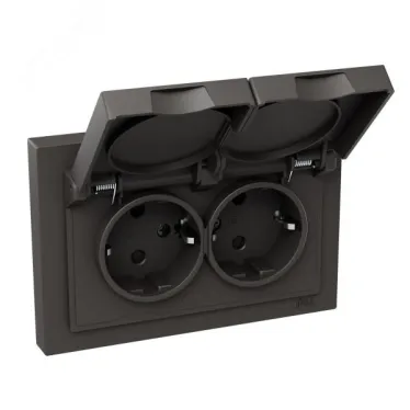 Механизм розетки двойной 16А IP44 с заземлением со шторками с рамкой с крышками мокко Эпика EKF