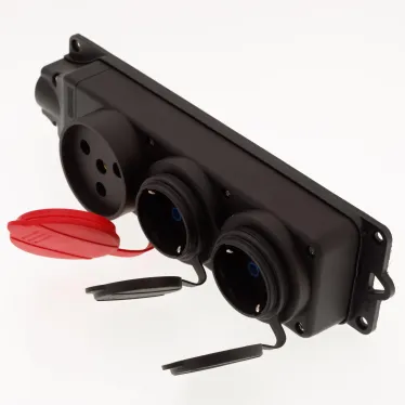 Розетка в резиновом корпусе трёхместная 1 x (3x25)A + 2 x (1x16)A, стандарт CEE NORM, настенное крепление