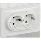                  BRITE Розетка двойная с заземлением с защитными шторками 16А в сборе РСш12-3-БрБ белый
               