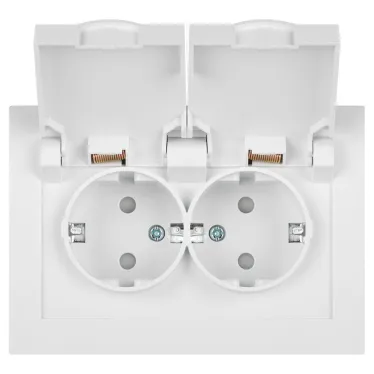 Розетка Intro Accent 6-210-01 2х2P+E Schuko с крышками штор., 16А-250В, IP44, СУ, AL/CU, белый