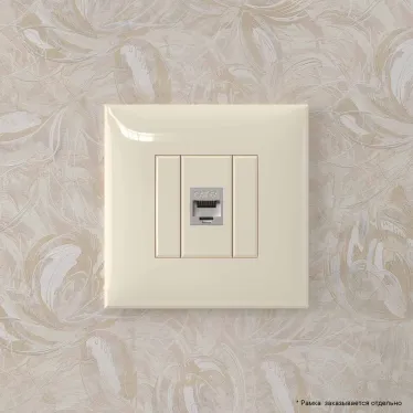 Avanti Компьютерная розетка RJ-45 без шторки в стену, кат.6А одинарная экранированная, Ванильная дымка