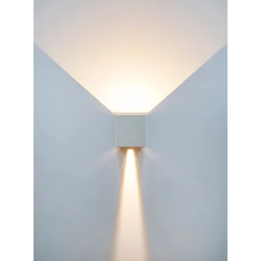LIGHTING Светильник уличный светодиодный 5111 настенный 6Вт 4000К IP65 белый IEK