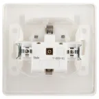 Розетка Intro 7-209-01 Style 2P+E Schuko с крышкой штор., 16А-250В, IP44, СУ, белый