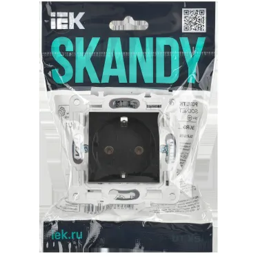 SKANDY Розетка с заземлением без защитных шторок 16А SK-R05Bl черный IEK