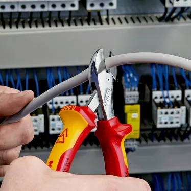 Бокорезы компактные X-CUT VDE 1000V резка - мягкая проволока 48мм проволока средней твердости 38мм твердая проволока 27мм рояльная струна (HRC 59) 22мм L-160мм диэлкектрические хромированные двухкомпонентные рукоятки блистер