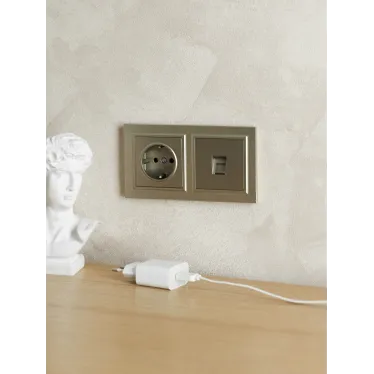 BRITE Рамка 2 поста IP44 РУ-2-БрШ-44 шампань