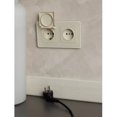 BRITE Рамка 2 поста РУ-2-2-Бр стекло песчаный RE IEK