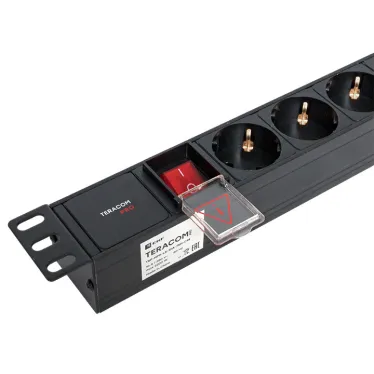 Блок розеток PDU TERACOM PRO 19' 1U 10А/250В 7 роз. Schuko с выключателем без шнура питания вх. разъем C14 корпус алюминий черный