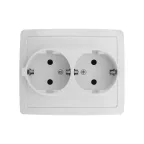 Розетка двойная с заземлением Schuko, винтовой зажим, 16А 250В, белый
