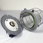 Светильник НСР-01х200 с решеткой штампованный корпус IP54