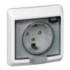                  ЭТЮД Розетка скрытая с заземлением со шторками IP44 белая
               