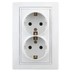 Розетка Intro Plano 1-205-01 с заземлением двойная 2X2P+E Schuko, 16А-250В, IP20, СУ, белый