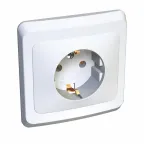                  ЭТЮД Розетка скрытая с заземлением без шторок белая
               