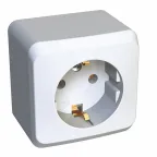                  ЭТЮД Розетка наружная с заземлением без шторок белая
               