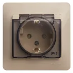                  GLOSSA Розетка с заземлением со шторками с крышкой бежевая в сборе IP44
               