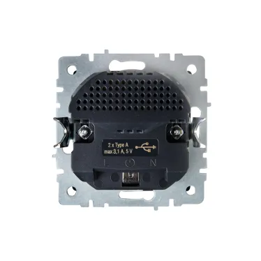 BRITE Розетка с заземлением с защитными шторками 16А с USB A+A 3,1А РЮш10-2-БрШ шампань