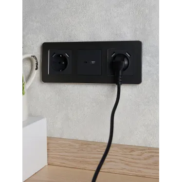 BRITE Розетка USB A+C 18Вт РЮ11-1-БрГ графит