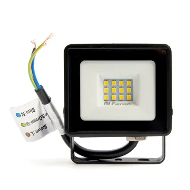 Прожектор светодиодный ДО-10w 4000К 800Лм IP65 черный