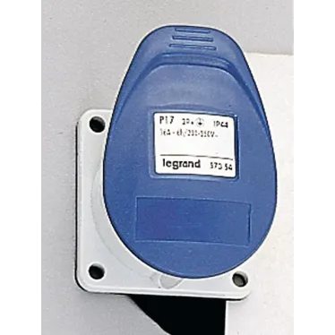 Встраиваемая прямая розетка с уменьшенным фланцем - P17 Tempra Pro - IP 44 - 200/250 В~ - 16 A - 2К+З | 057354 | Legrand