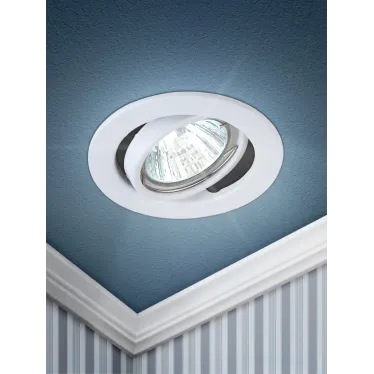 Светильник штампованный поворотный MR16,12V/220V, 50W белый ST2A WH