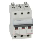 Выключатель автоматический трехполюсный 63А C DX3 6кА/10кА