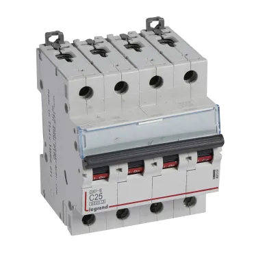 Выключатель автоматический четырехполюсный 25А C DX3-E 6kA/6kА