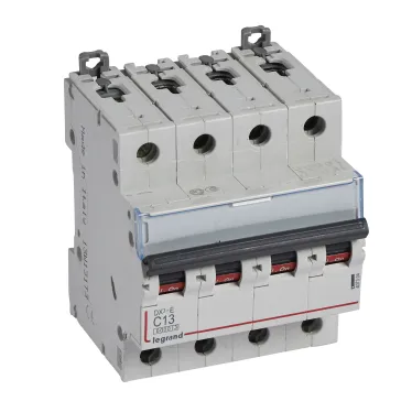 Выключатель автоматический четырехполюсный 13А C DX3-E 6kA/6kА