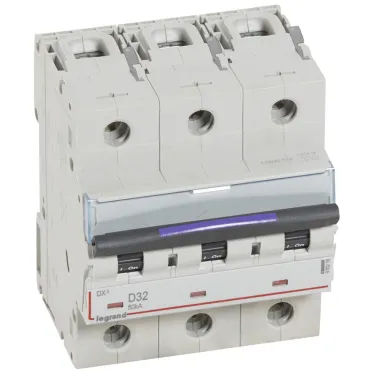 Выключатель автоматический DX3 50кА 32А 3П D