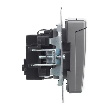 BRITE Розетка с заземлением с защитными шторками и крышкой 16А IP20 РСбш10-3-БрС сталь