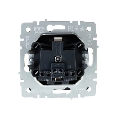 BRITE Розетка с заземлением с защитными шторками и крышкой 16А IP20 РСбш10-3-БрЧ черный