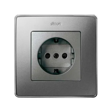 Simon 82 Накладка на розетку двухполюсную с заземляющим контактом, с защитными шторками, S82 Detail алюминий- | 82041-93 | Simon