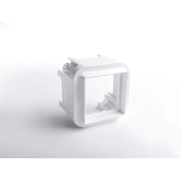 Quteo Белый Адаптер для Mosaic | 782225 | Legrand