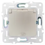 SKANDY Розетка 1-местная с заземлением с защитными шторками и крышкой 16А IP44 SK-R11Sh шампань IEK