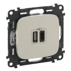                  Valena ALLURE.Зарядное устройство с двумя USB-разьемами тип А-тип С 240В/5В 3000мА.С лицевой панелью.Цвет Слоновая кость
               