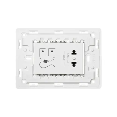Розетка для электрических бритв 16A 230В белого цвета S82 | 8200482-030 | Simon
