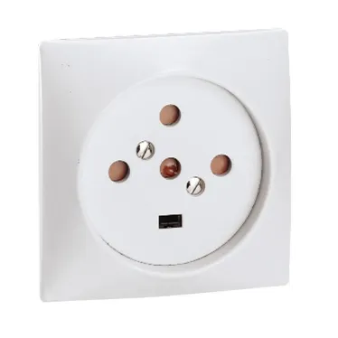 Розетка силовая встраиваемая 2К+Н+З - 20 А , винт, сл. Кость 0 | 055427 | Legrand