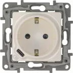 Розетка с заземлением с USB тип C - Etika - со шторками 16А 250В 1500мА 7,5Вт безвинтовые зажимы - белая
