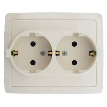 Simon 15 Сл. кость Розетка двойная с/з Schuko, винт. зажим, 16А 250В | 1590456-031 | Simon