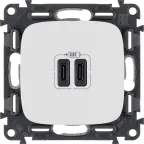 Valena ALLURE.Зарядное устройство с двумя USB-разьемами тип С-тип С 240В/5В 3000мА.С лицевой панелью.Цвет Белый