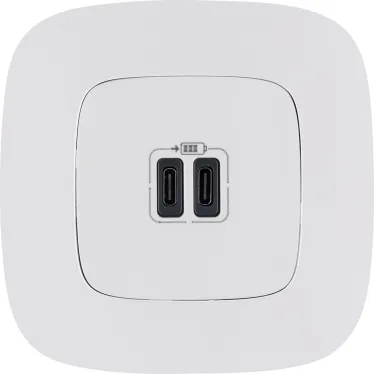 Valena ALLURE.Зарядное устройство с двумя USB-разьемами тип С-тип С 240В/5В 3000мА.С лицевой панелью.Цвет Белый