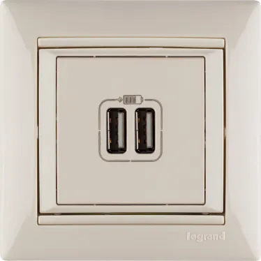 VALENA Розетка двойная USB слоновая кость