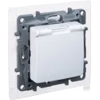Розетка с заземлением IP44 - Legrand Etika - со шторками с защитной крышкой 16А 250В винтовые зажимы - белая