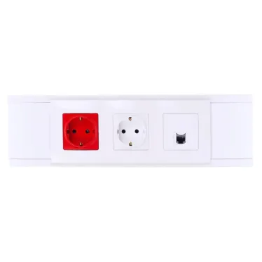 Розетка с заземлением - Legrand Etika - со шторками 16А 250В винтовые зажимы - красный