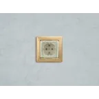VALENA Розетка с заземлением со шторками с крышкой в рамку слоновая кость