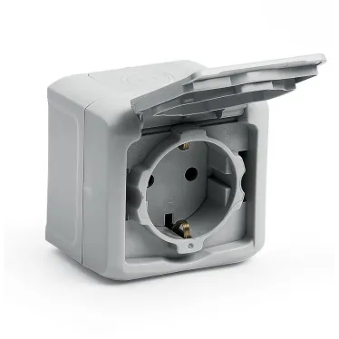 Quteo Серый Розетка с заземлением со шторками IP44 | 782351 | Legrand