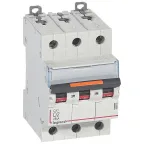                  Выключатель автоматический трехполюсный DX3 2А D 25кА | 409830 | Legrand
               
