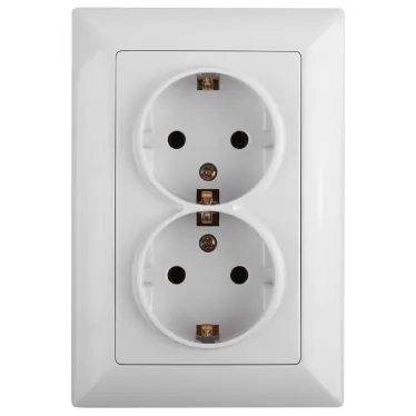 Розетка 2X2P+E Schuko, 16А-250В, СУ, Solo, белый, 4-205-01