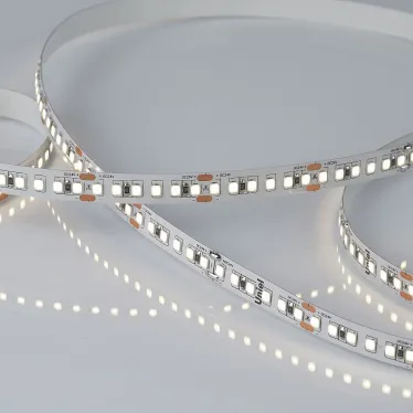 Лента гибкая светодиодная на самоклеящейся основе. ULS-2835-120LED/m-8мм-IP20-DC24V-9,6W/m-5м-4000K Катушка 5 м. в герметичной упаковке. (4000K).
