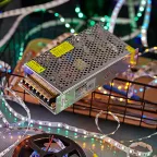                  Источник питания 220 V AC/24 V DC 6,25 A 150 W с разъемами под винт, без влагозащиты (IP23)
               