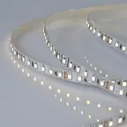 Лента гибкая светодиодная на самоклеящейся основе. ULS-2835-120LED/m-8мм-IP20-DC24V-9,6W/m-5м-4000K Катушка 5 м. в герметичной упаковке. (4000K).